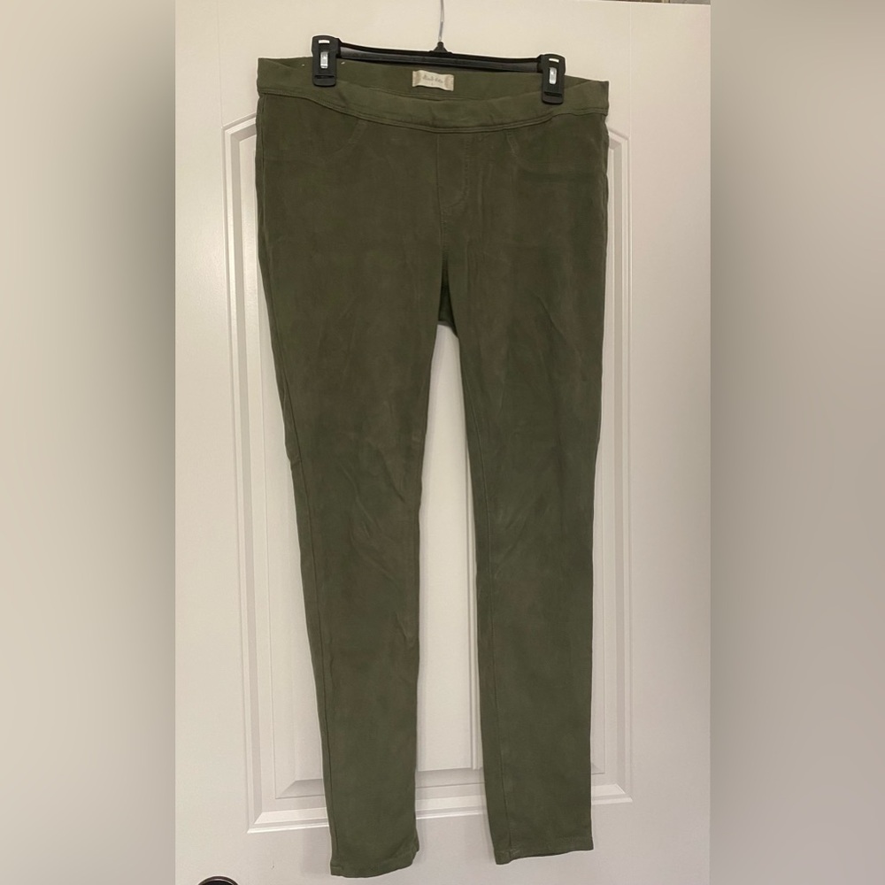 Altar’d State. Size L. Green Suede Leggings.